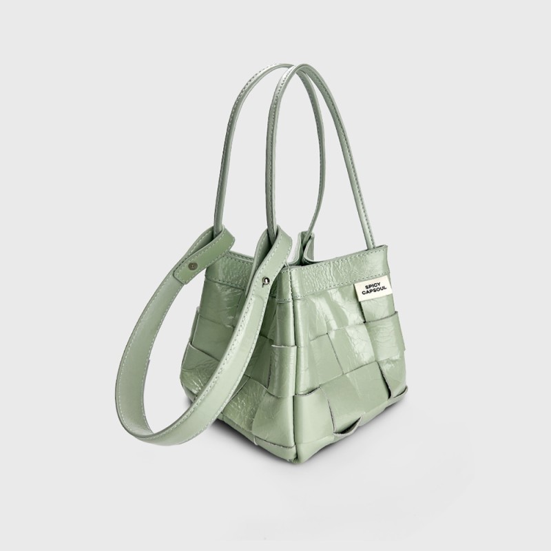 Bucket bag, chain, diamond grid bag, leather one shoulder crossbody bag